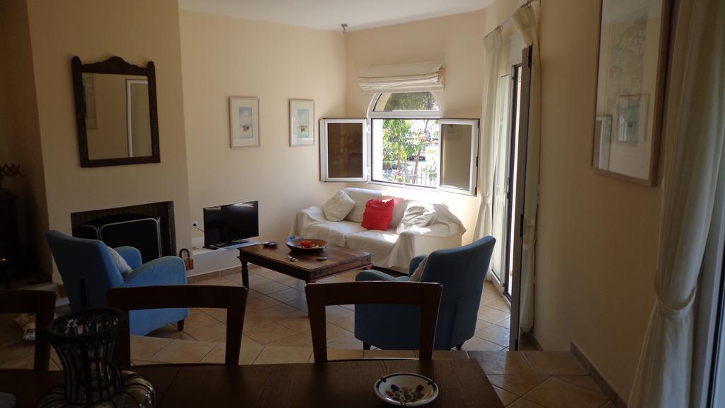 Villa Elen House Chiliadou  Esterno foto