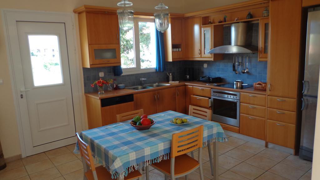 Villa Elen House Chiliadou  Esterno foto