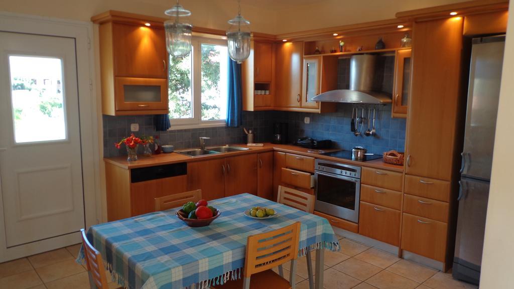 Villa Elen House Chiliadou  Esterno foto